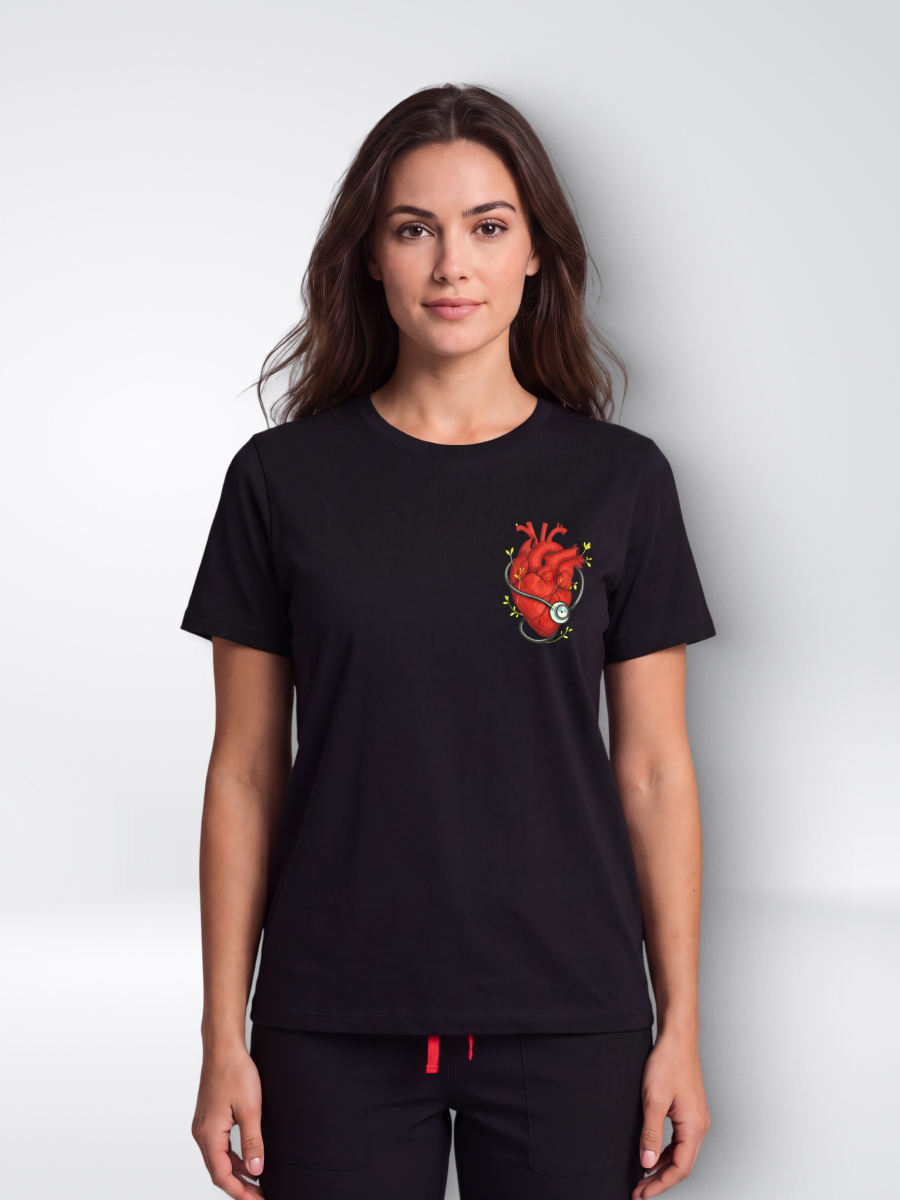 Медицинская футболка хлопковая с рисунком Анатомическое сердце и стетоскоп